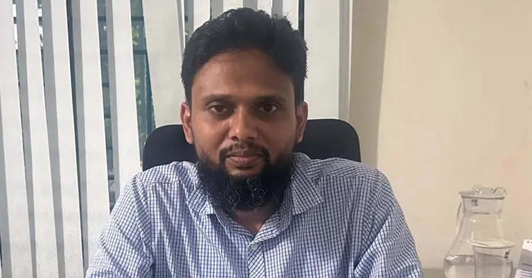টাঙ্গাইলে বদলির আদেশ হলেও কর্মস্থলে পরিবেশ কর্মকর্তা